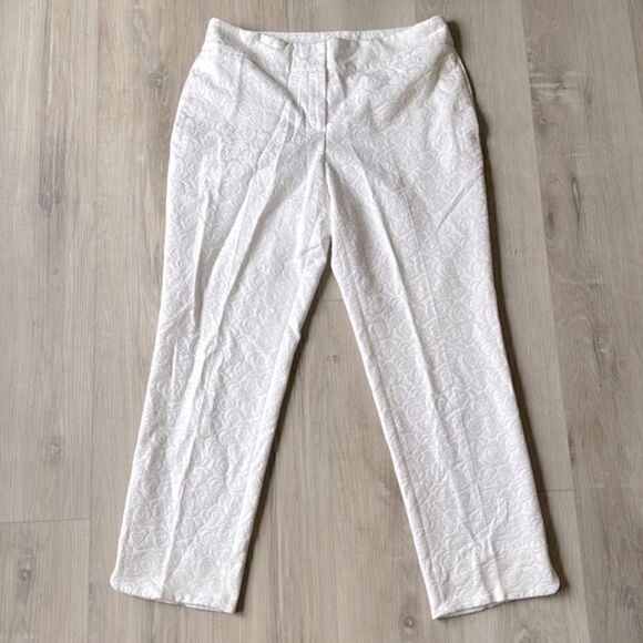 Kasper White Dress Pants With Rose Detailing Size 8 - Picture 1 of 6
